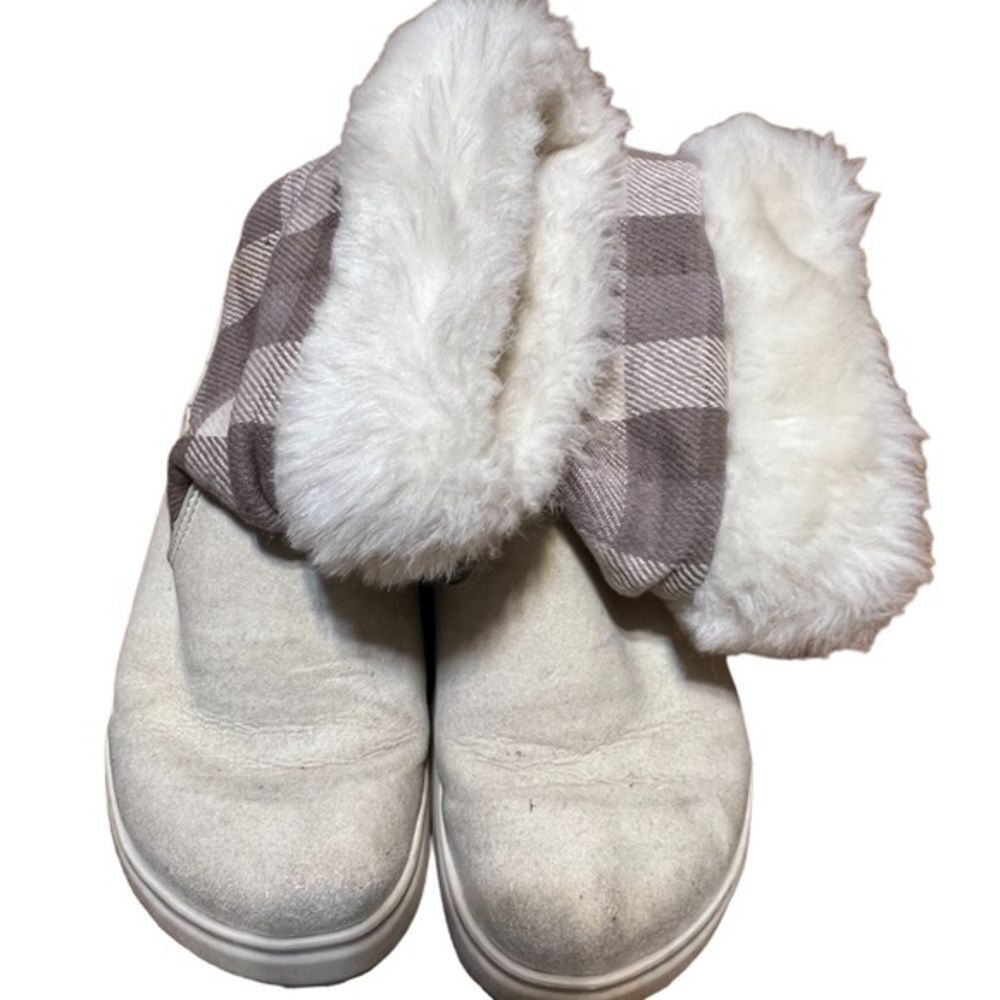 Crocs Boots White with Gray Boots Fur Inner Size 8